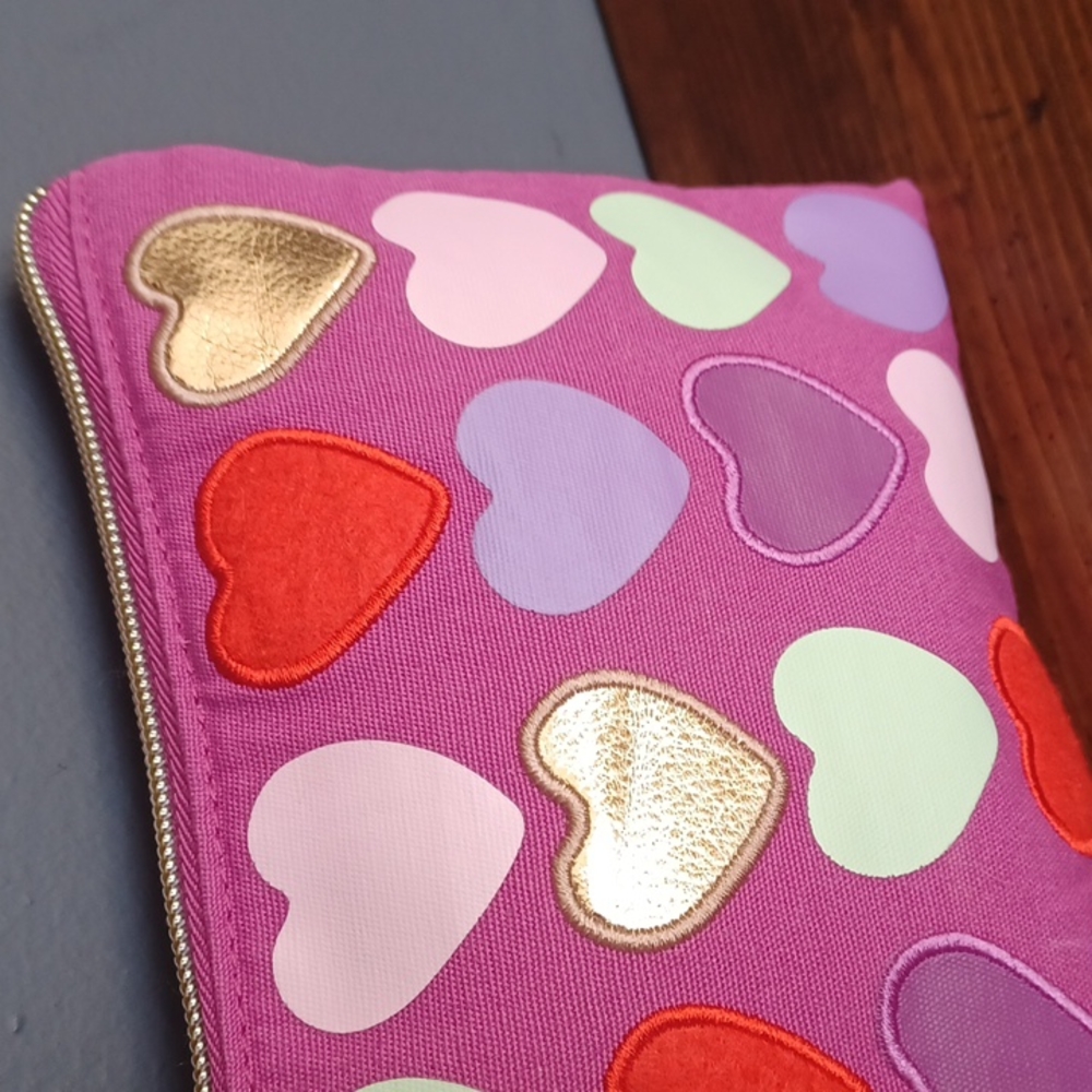 Cosmetic bag - Picture 3 of 12
